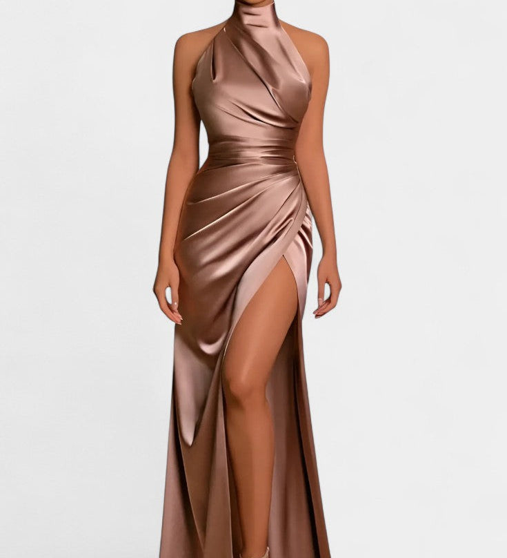 Katarina Halter Haljina s Dramatičnim Bočnim Raskorakom