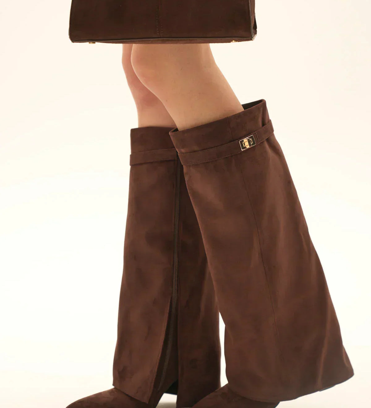 Levina - Čizme za morske pse