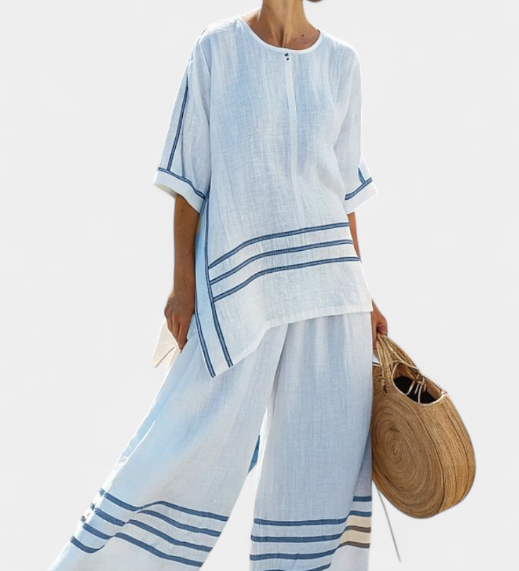 Salopeta s širokim prugama i asimetričnim rezom - moderno i udobno stil