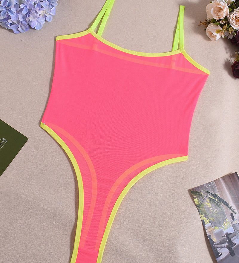 Sora Bodi Od Prozirne Mreže Subtilna Zavodljiva Udobna Silueta Sa Prozirnim Mrežnim Dizajnom I Prilagođavanjem